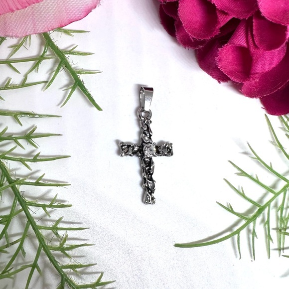 Jewelry - NEW⚜️Cross Silver Pendant Charm